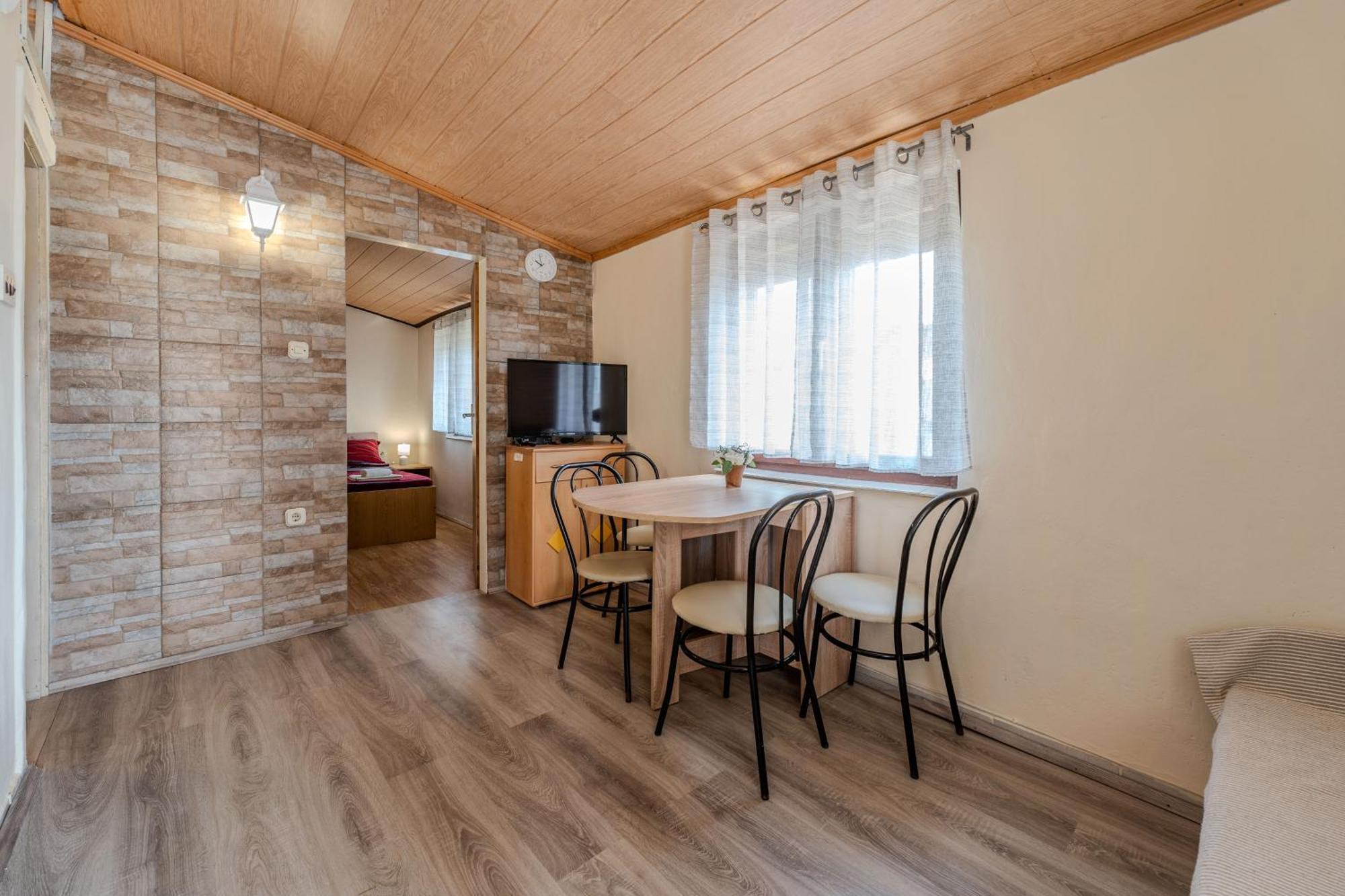 Apartmani Prpic Vir Ngoại thất bức ảnh